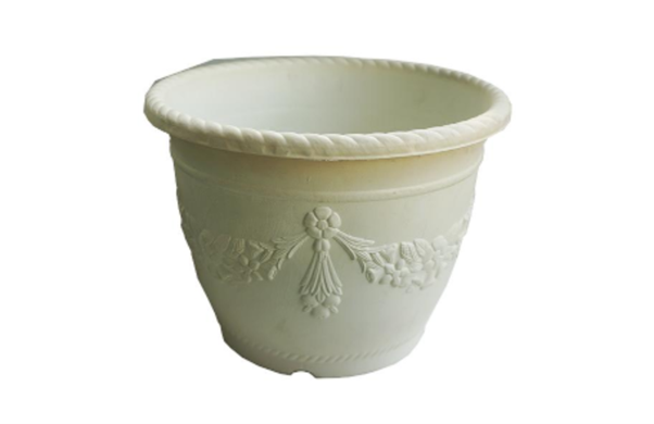 Pot Plastik ST-006 Putih (d:20 t:16 l:13)
