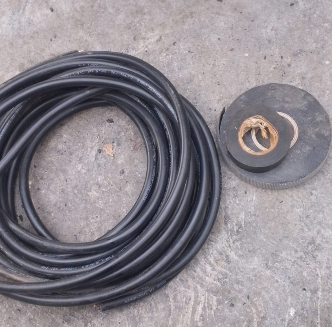 Paket kebutuhan instalasi listrik (isolasi bakar, isolasi hitam, pipa kabel, kabel eterna outdoor ±10 m, aksesoris)
