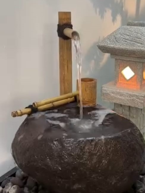 shishi odoshi kolam batu